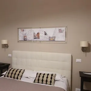 Luxury & Charme Colosseo , Roma Italia