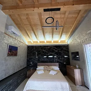 Testa House , Catania Italia
