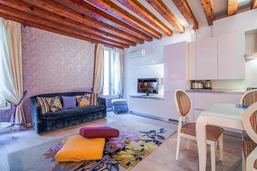 Venice Dream House 0*,  Italia