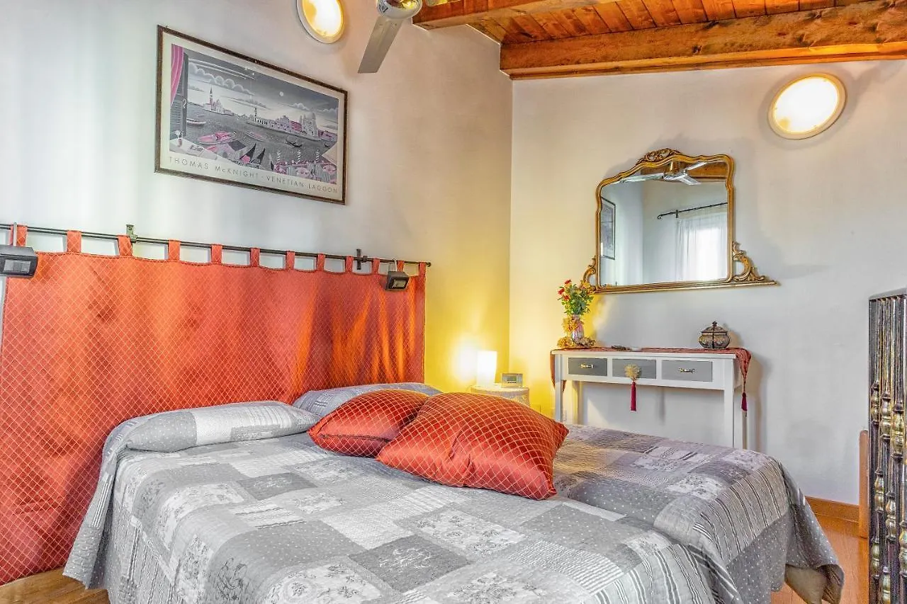 Venice Dream House 0*,